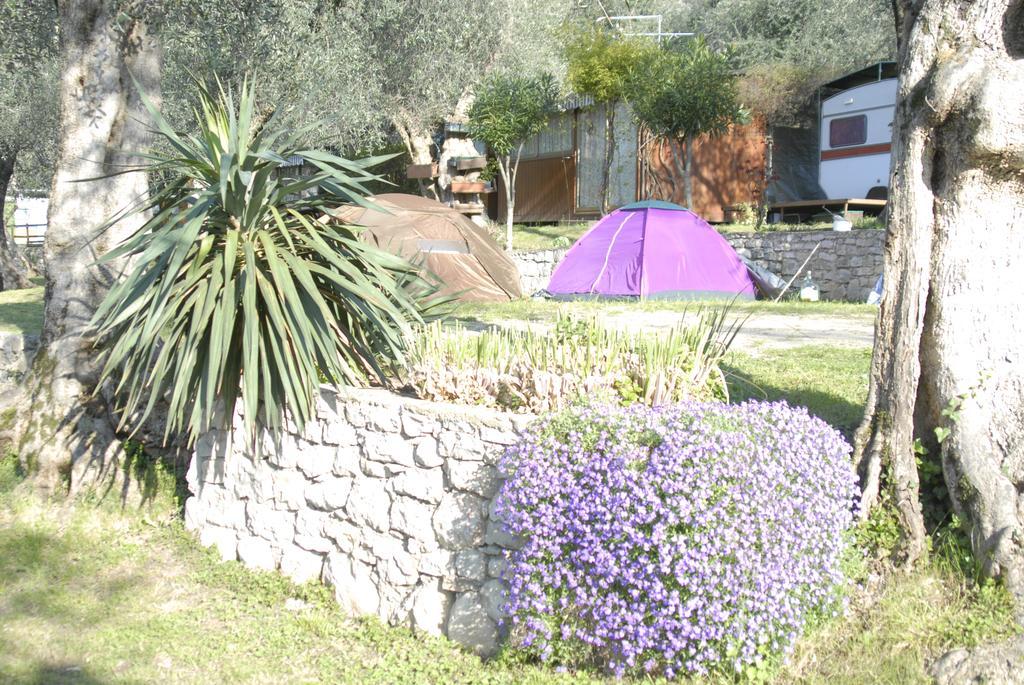 Monja Camping Village Brenzone Extérieur photo